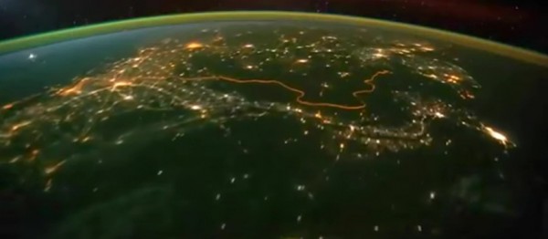 The orange perimeter in the photo shows the India-Pakistan border, snapped shot by an astronaut on board the ISS.