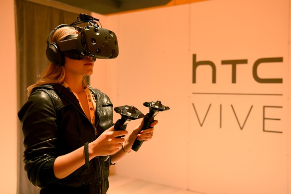 HTC announced that it will build a new research center in China and set up a fund to develop the country's VR industry. 