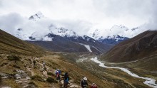 China to Build Tourist Complex at Mount Everest Base.  