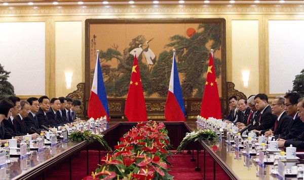 China and Philippines have agreed to create 30 projects worth $3.7 billion to fight poverty.