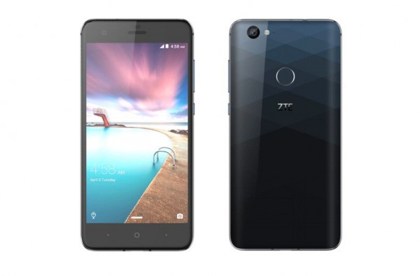 ZTE Hawkeye features Snapdragon 625 processor, and 3GB of RAM paired with 32GB of internal storage.