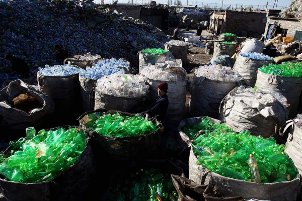 Beijing Recyclers Struggle As Global Economic Slowdown Worsens
