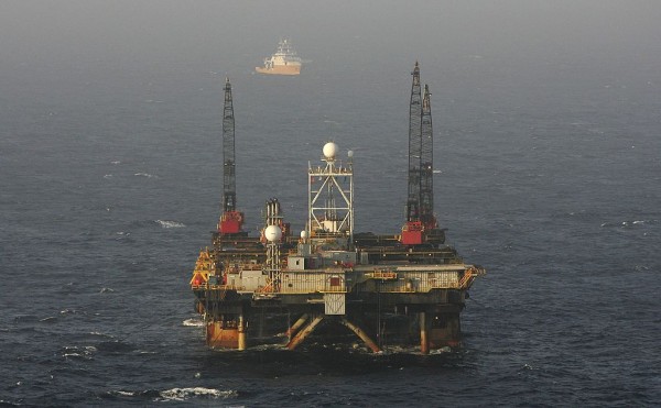 Norwegian-UK Gas Pipeline Laid In the North Sea