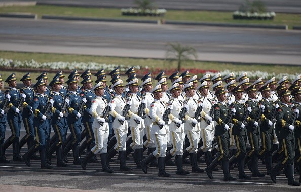 Chinese Troops Participate in Pakistan Day.