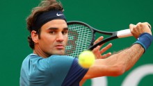 Roger Federer won by a close shave in his opening match at the Shanghai Rolex Masters in China