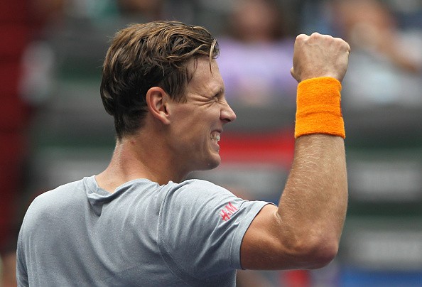 Sixth seeded Tomas Berdych defeated the hard hitting Ivo Karlovic of Croatia in two sets to advance to the quarterfinals at the Shanghai Rolex Masters in China