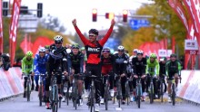 Philippe Gilbert wins the second stage of the Tour of Beijing