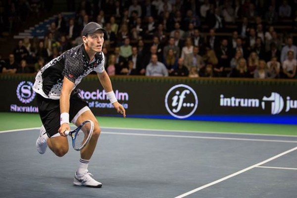 Fifth seeded Tomas Berdych reached his fifth consecutive semifinals after a hard fought three set battle against Kevin Anderson of South Africa 7(7)-6(4) 6-4 6-4 at the PNB Paribas Masters in Paris