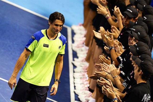 David Ferrer has setup an all-Spanish encounter in the second round of the Valencia Open 500 in Spain