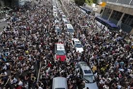 Hong Kong Residents Denounce Pro-Democracy Protesters