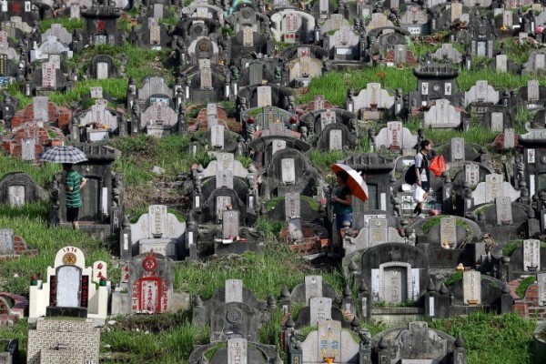 Chinese government wants to reduce the number of burials to save land space for farming and development.