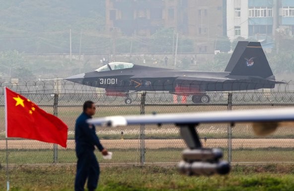 The J-31 stealth fighter attracted much attention at Airshow China 2014 in Zhuhai, Guangdong Province.