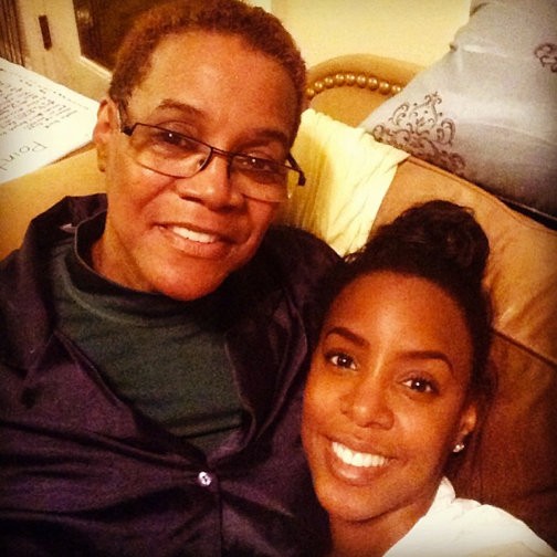Kelly Rowland with her mother, Doris. 