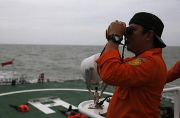 Indonesia Search And Rescue Team Detects Large Objects On Java Seabed