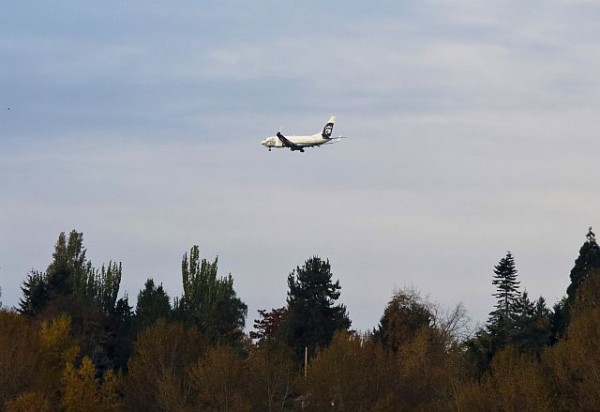 Two Plane Bomb Threats at SeaTac Airport