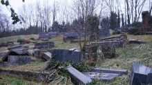 destroyed jewish tombstones