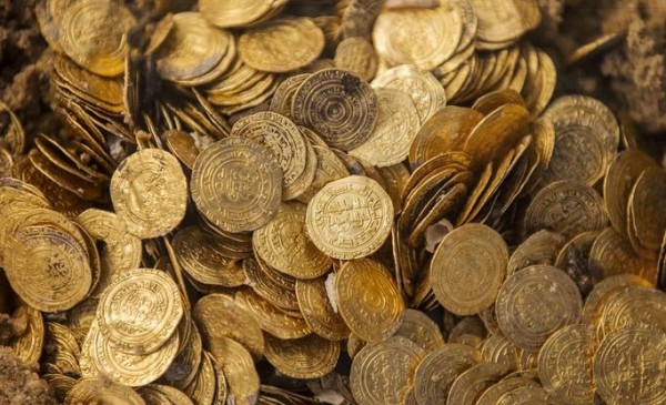 Pure gold dinars
