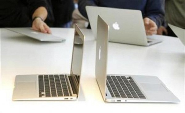 Apple MacBook A