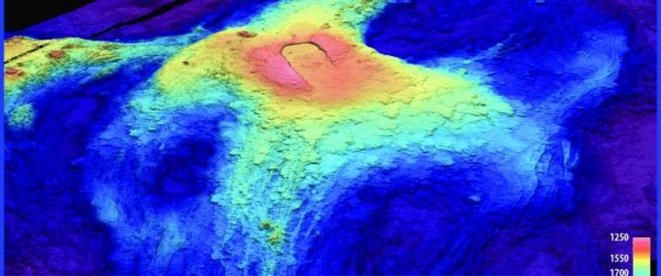 The seafloor on Axial Seamount near Oregon coast dropped to almost 8 feet due to a volcanic eruption.