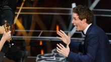 Eddie Redmayne receives his first Oscars.