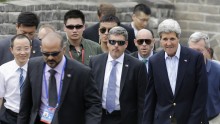 Kerry arrives in Beijing