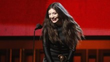 Lorde accepts the award for Best Pop Solo Performance for ''Royals'' 