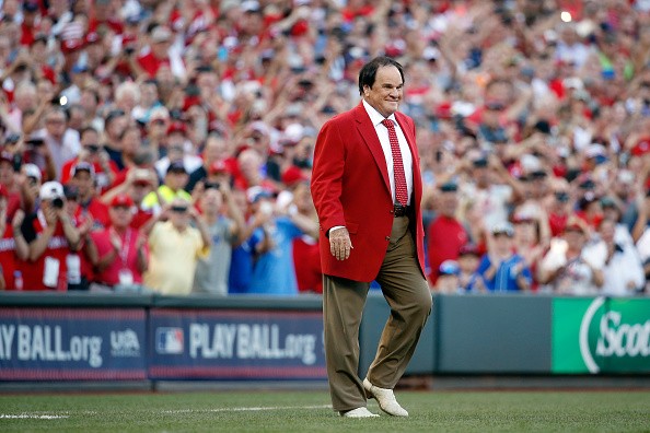 Reds Great Pete Rose Takes The Field