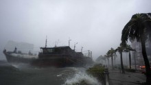 Wave surges under the influence of Typhoon Rammasun