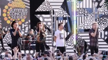One Direction Performs On ABC's 'Good Morning America'