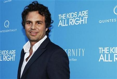 Mark Ruffalo wants academy voters to "grow a pair"