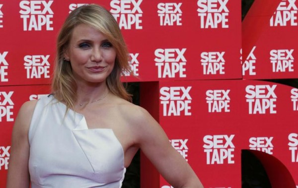  Actress Cameron Diaz attends a photocall for the movie "Sex Tape"