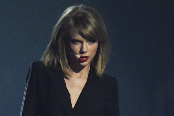 Taylor Swift among Earth's greatest leaders - poll  