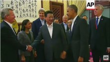 The blilateral dinner hosted by Xi Jinping is joined by Barack Obama in Zhongnanhai.