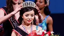 Anastasia Lin crowned as 2015 Miss World Canada