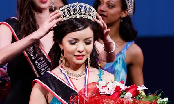 Anastasia Lin crowned as 2015 Miss World Canada