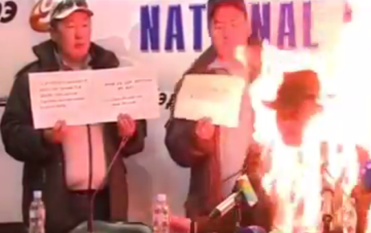 Mongolian Trade Union Leader Sets Himself Ablaze to Protest China Coal Mine Deal