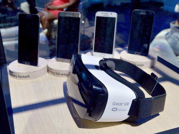 Samsung’s Gear VR Headset Now to Support Web Browsing