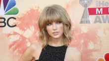 Taylor Swift Takes Her Crew in an Australian Vacation