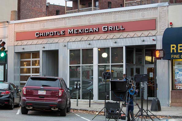 80 Boston College Students Fall Ill After Eating At Chipotle Restaurant :
