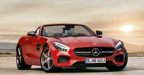 The new 2017 Mercedes-Benz SLC roadster is expected to debut at the 2016 North American International Auto Show in Detroit.