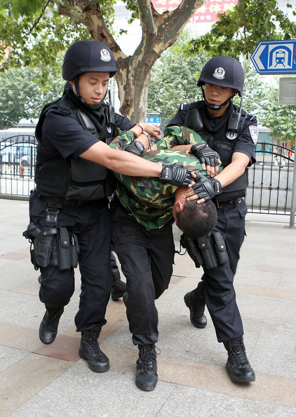 Anti-terrorist Excercise Gets Held In Shanghai