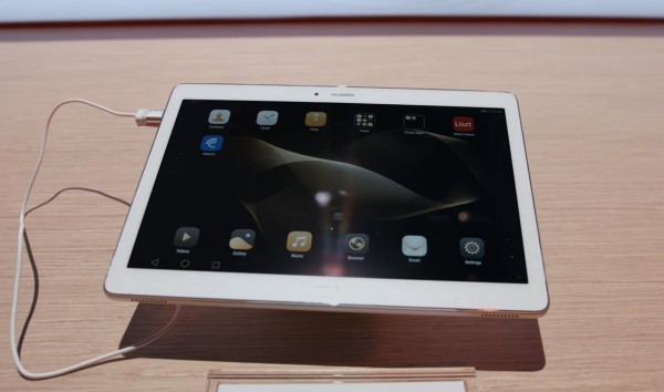 Huawei Announces its New MediaPad M2 10-Inch Android Tablet at CES 2016