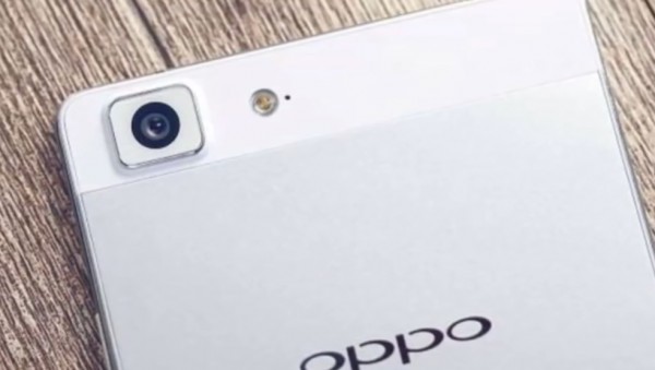 The Oppo F1 sports a 13 megapixel rear-facing camera and an 8 megapixel snapper on the front. 