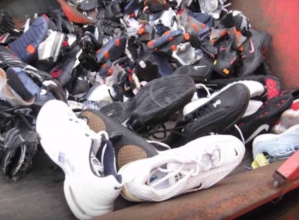 Over 10,000 pairs of shoes were seized by the Chinese customs