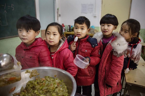 New Chinese guideline for left-behind children stipulates sanction for irresponsible parents