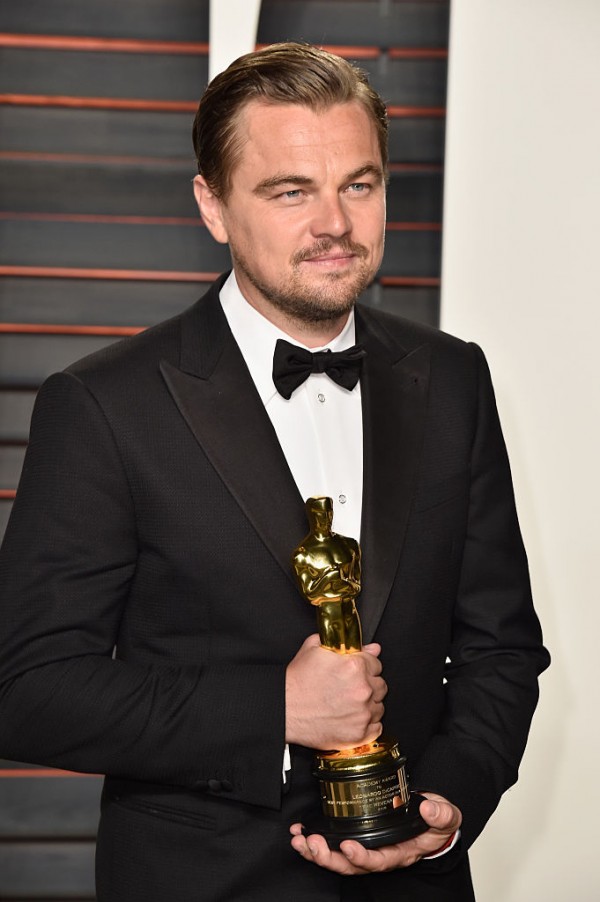 Chinese fans all cheering after Leonardo DiCaprio received Best Actor award