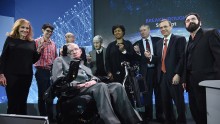 Stephen Hawking and Mark Zuckerberg 
