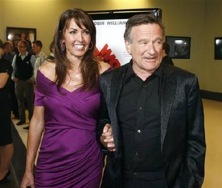 Robin Williams escorts wife Susan Schneider