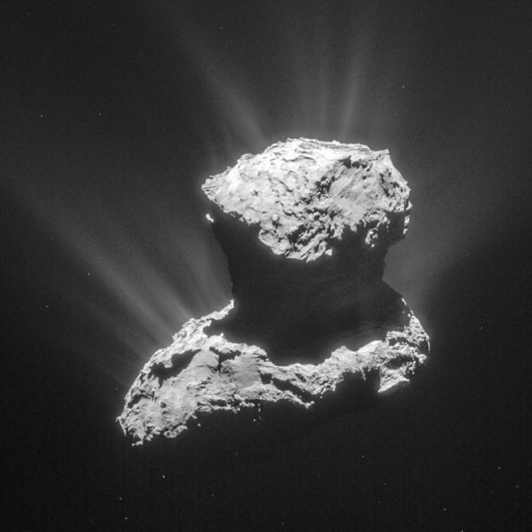 It was during this flyby, on 28 March, that Rosetta’s ROSINA instrument made a detection of the amino acid glycine in the comet’s ‘atmosphere’, or coma.