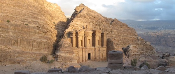 Just south of the ancient city of Petra lies a a hidden masive structure discovered by drones.